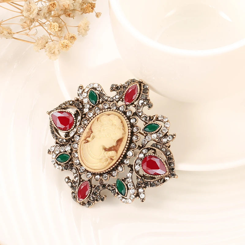 Kinel Oval Lady Blue Stone Brooch For Women Vintage Hollow Flower Brooch Antique Gold Party Fashion Apparel Jewelry Accessories