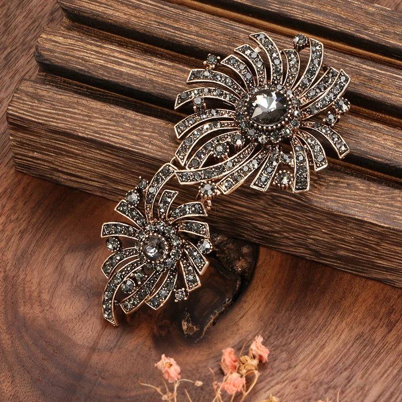 Kinel Hot Gray Crystal Flower Brooch Pin For Women Antique Gold Arabesque Rhinestone Brooch Lapel Scarf Broches Vintage Jewelry