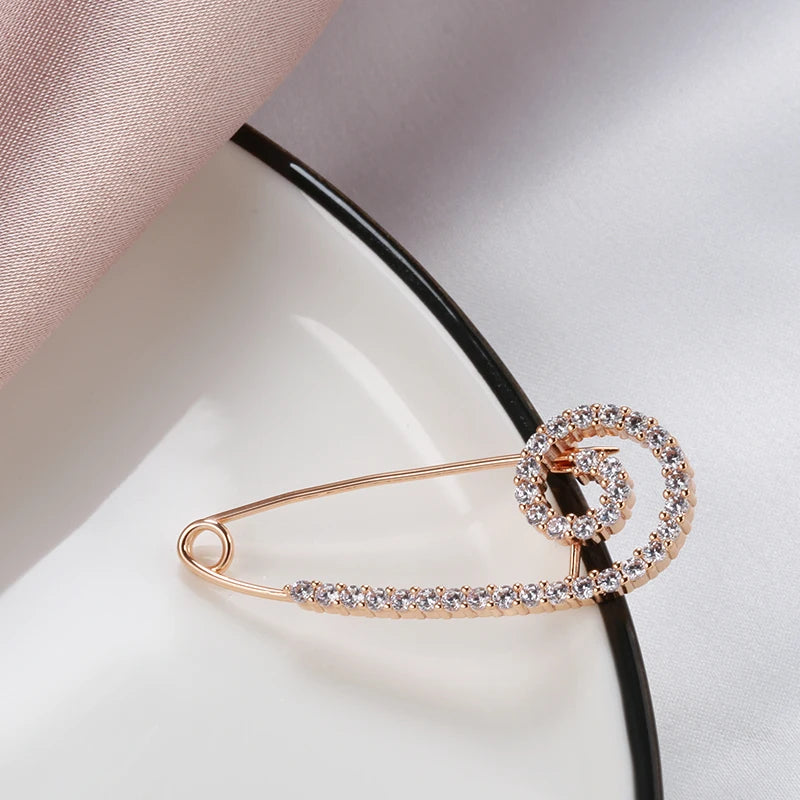 Kinel New 585 Rose Gold Fine Brooch for Women Creative Fashion Wedding Jewelry Unique Hollow Natural Zircon Boutonniere 2022 Hot