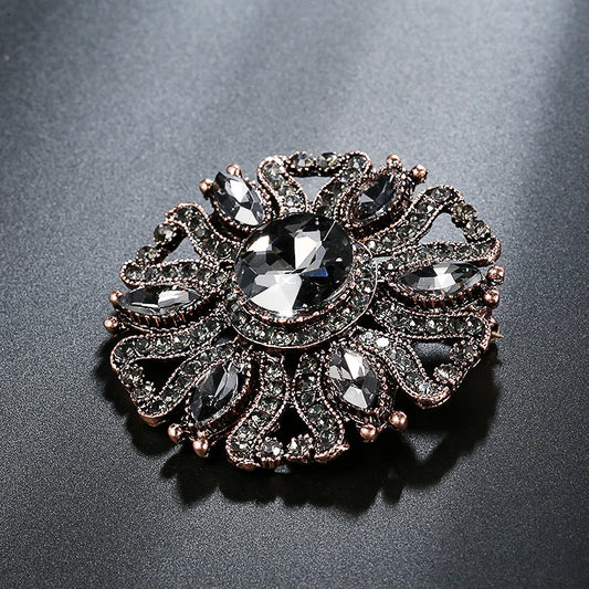 Kinel Vintage White Crystal Flower Turkish Brooch Pin For Women Gold Plating Arabesque Rhinestone Brooch Lapel Scarf Broches