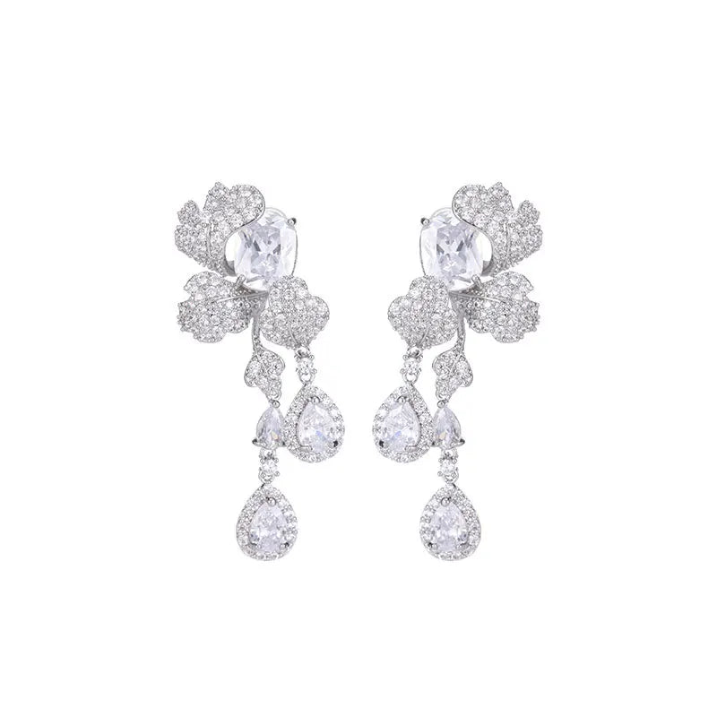 Ladies Light Luxury Design Elegant Leaf Tassel Petals Water Drop Earrings Fashionable and Versatile Unique Design Sense Earrings