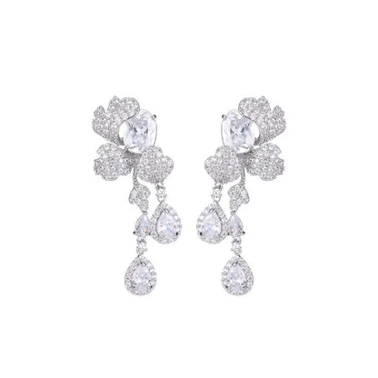 Ladies Light Luxury Design Elegant Leaf Tassel Petals Water Drop Earrings Fashionable and Versatile Unique Design Sense Earrings