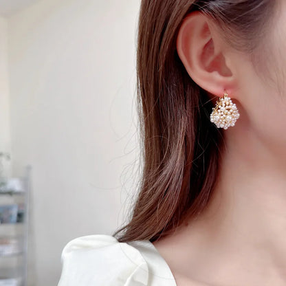 SUYU Women's Light Luxury Imitation Pearl Flower Basket Earrings Fashionable and Versatile Unique and Design Sense Earrings