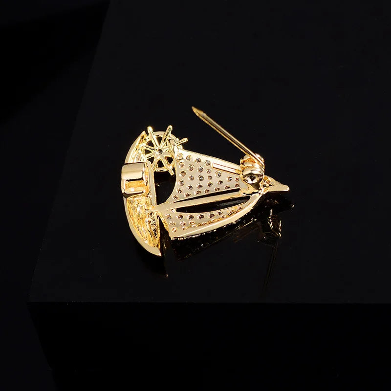 Ladies light luxury design elegant small sailboat brooch fashionable and versatile niche design sense brooch daily accessories