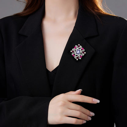 2024 New European Design Women's Fashion Brooch Luxury Classic Geometric Shape Coat Accessories Brooch