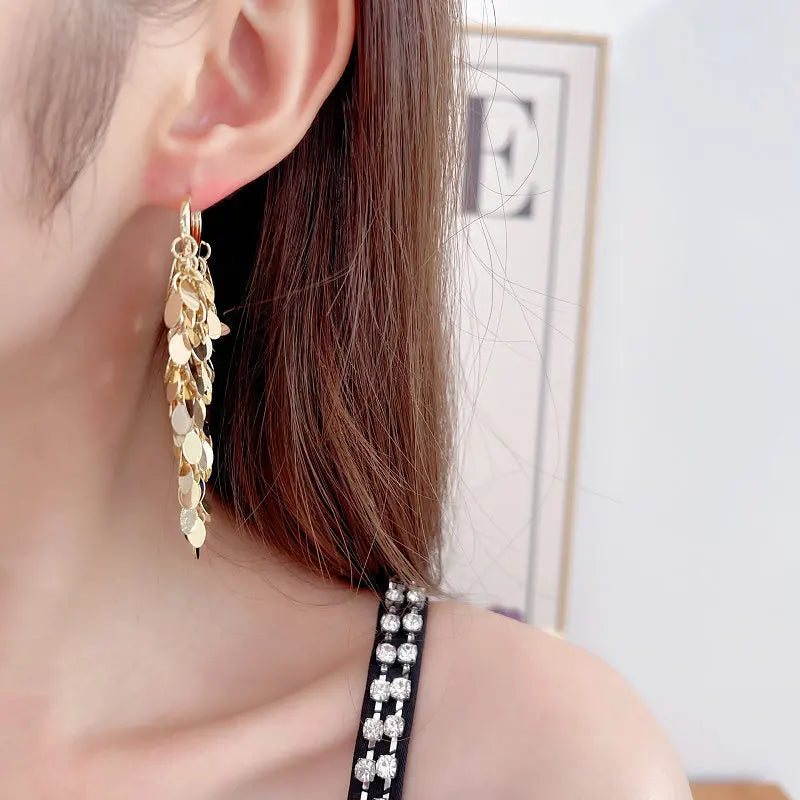 Exaggerated Atmospheric Niche Design Long Metal Sequin Tassel Earrings