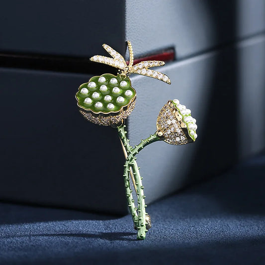 SUYU Spring Fashionable Women's Luxury Enamel Lotus Seed Brooch Personalized Design Temperament Dragonfly Brooch Flower