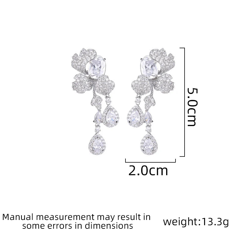 Ladies Light Luxury Design Elegant Leaf Tassel Petals Water Drop Earrings Fashionable and Versatile Unique Design Sense Earrings