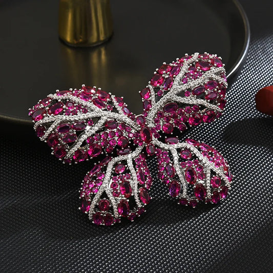 SUYU 2023 Winter New Women's Light Luxury Brooch Butterfly Fashion Jewelry Accessories Small Design Large Brooch