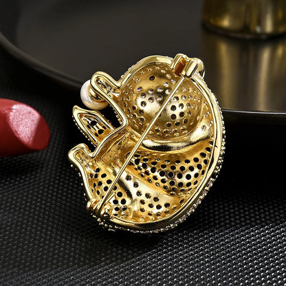 SUYU Chinese Elegant Temperament Luxury Panda Brooch Cute Simulation Pearl Brooch Clothing Accessories Festival Gifts