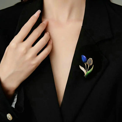 SUYU 2024 New Luxury Women's Design Tulip Brooch Elegant And Fashionable Flower Brooch Light Luxury Coat Accessories