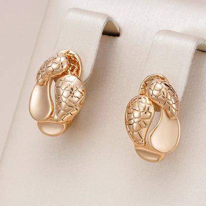 Wbmqda New Fashion 585 Rose Gold Color Geometric Irregular Flower Petal Shape Drop Earrings For Women High Quality Daily Jewelry