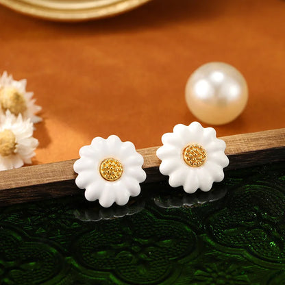 SUYU New Fashionable Design is Simple and Versatile Elegance White Drip Flower Daisy Earrings Women's Earrings