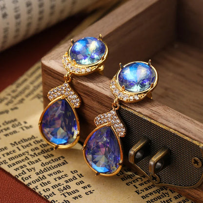 SUYU Fashionable Vintage Earrings Palace Style Long Hollow Droplet Shaped Zircon Earrings Ladies Elegant Design Versatile