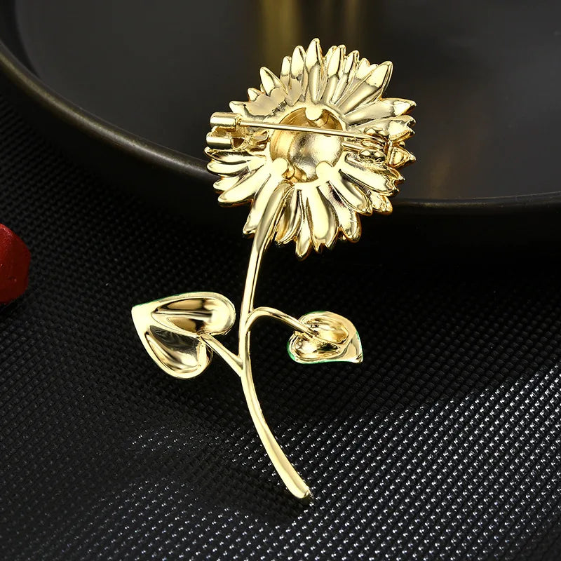 SUYU Simple And Oil Dripping Process Sunflower Sweet And Delicate Coat Accessories Brooch