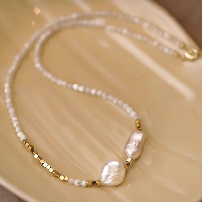 SUYU Women's Light Luxury Design Baroque Freshwater Pearl Necklace Fashionable and Versatile Unique and Design Sense Necklace