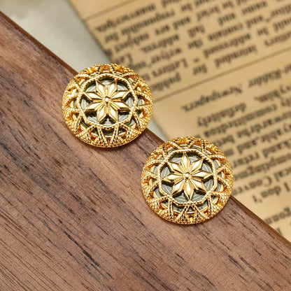 SUYU Retro Light Luxury Circular Hollow Flower Button Earrings Simple And Fashionable Women's Earrings