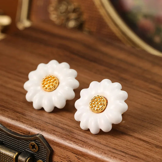 SUYU New Fashionable Design is Simple and Versatile Elegance White Drip Flower Daisy Earrings Women's Earrings