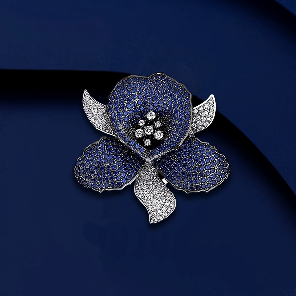 SUYU Fashionable Green Flower Brooch Popular Women's Exquisite Design Dual Color Zircon Brooch Niche Pin