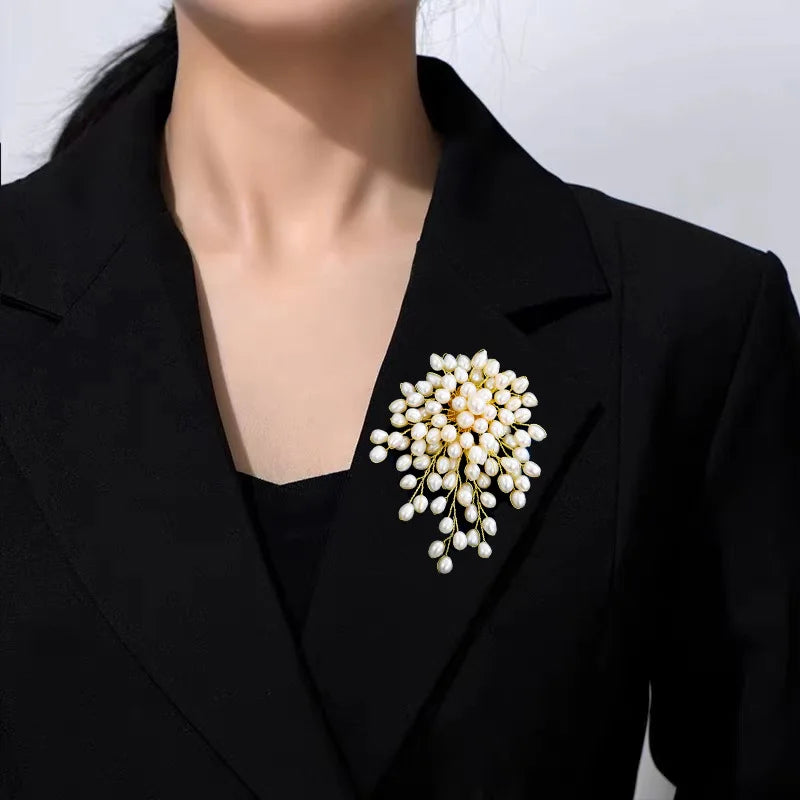 SUYU Pure Hand Woven Imitation Pearl Brooch Corsage Versatile Sweater Accessory Brooch