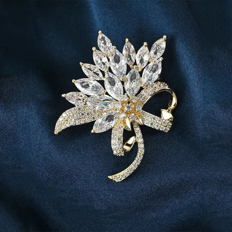 SUYU Flower Brooch Women's Elegant Temperament Brooch Suit Coat Pin Exquisite Accessories