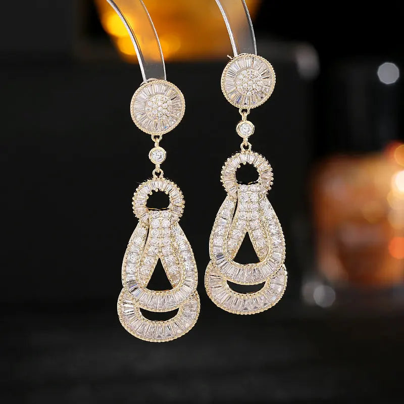 Cubic Zirconia Inlaid Design With a Sense Of Rope Knot Earrings Light Luxury Long Wedding Earrings