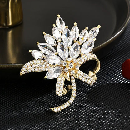 SUYU Flower Brooch Women's Elegant Temperament Brooch Suit Coat Pin Exquisite Accessories