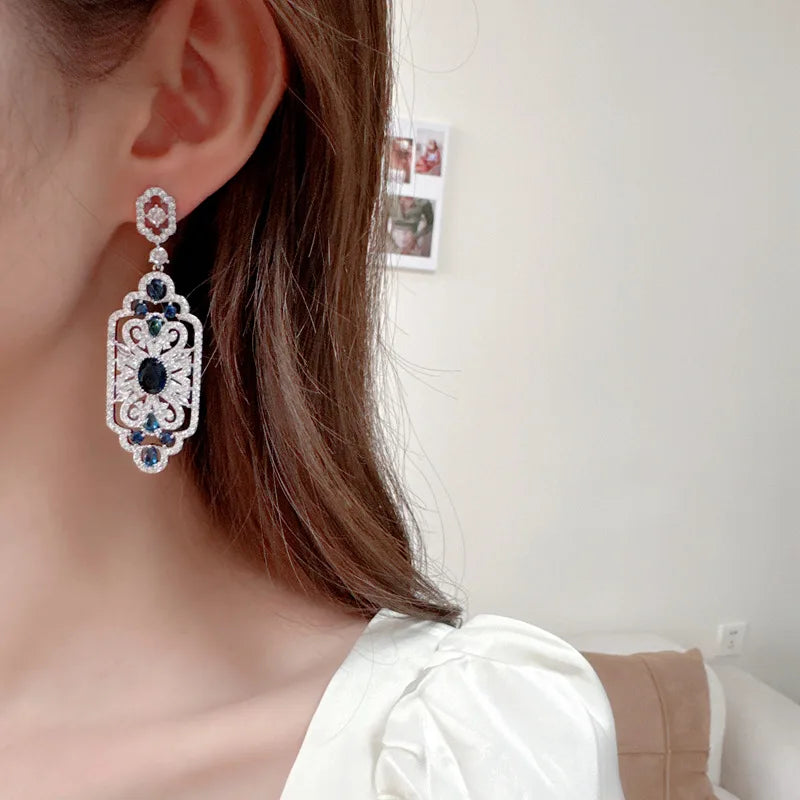 Women's Light Luxury Design Vintage Flower Long Flower Earrings Elegant Fashionable Versatile and Unique Design Sense Earrings