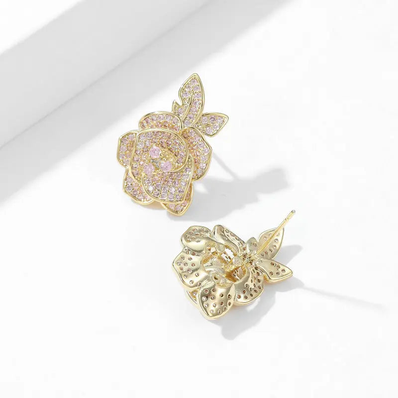 SUYU New Compact Design Exquisite Flower Earrings Female Design Micro Inlaid Zirconium Stone Camellia Earrings