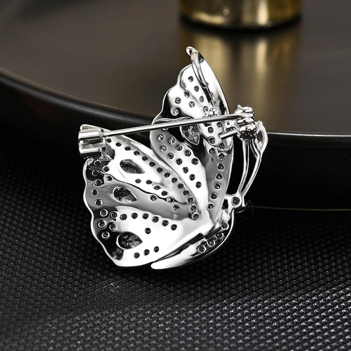 SUYU Exquisite Micro Inlaid Zircon Women's Butterfly Brooch New Temperament Suit Dress  Fashion Accessories