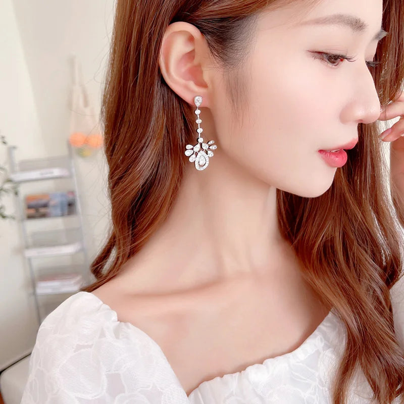 SUYU Necklace Women's Light Luxury Design Fashionable Earring Set Fashionable Jewelry Collarbone Chain Daily Accessories