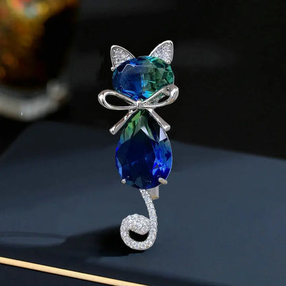 SUYU Small And Luxurious Clothing Accessories Multi-Purpose Fixed Clothing Pins Dreamy Gradient Color Zircon Cute Cat Brooch