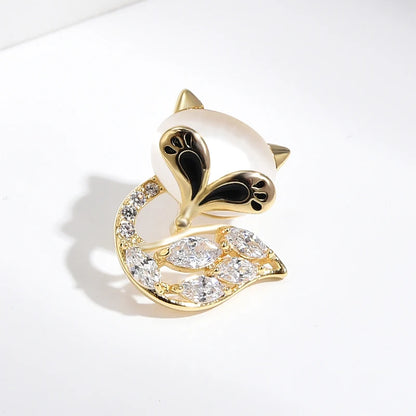 SUYU Cute Cat Eye Fox Collar Pin, Simple Temperament, Small Pin, Anti-Light Buckle, Brooch Accessories