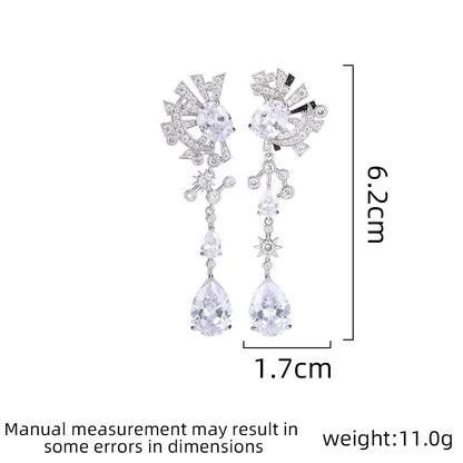 Ladies' light luxury design elegant long asymmetrical water droplet earrings fashionable and versatile niche design earrings