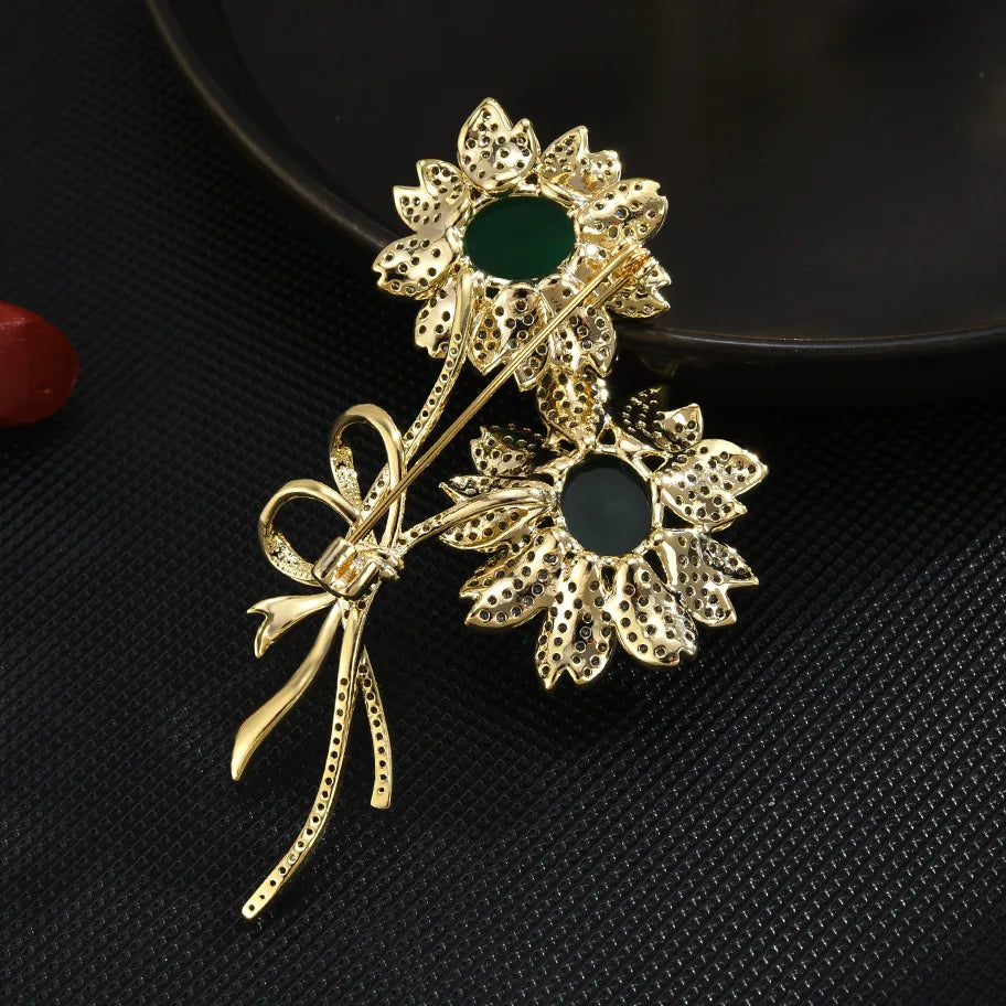 SUYU Retro Flower Copper Inlaid Cubic Zirconia Pin Clothing Accessories Exquisite Gifts