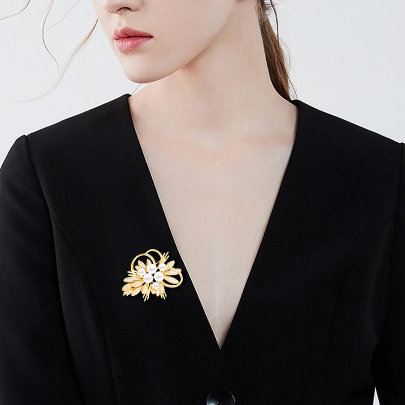 SUYU New Women's Luxury Brooch Fashionable Exquisite And Elegant Flower Simulation Pearl Brooch Suit And Coat Accessories