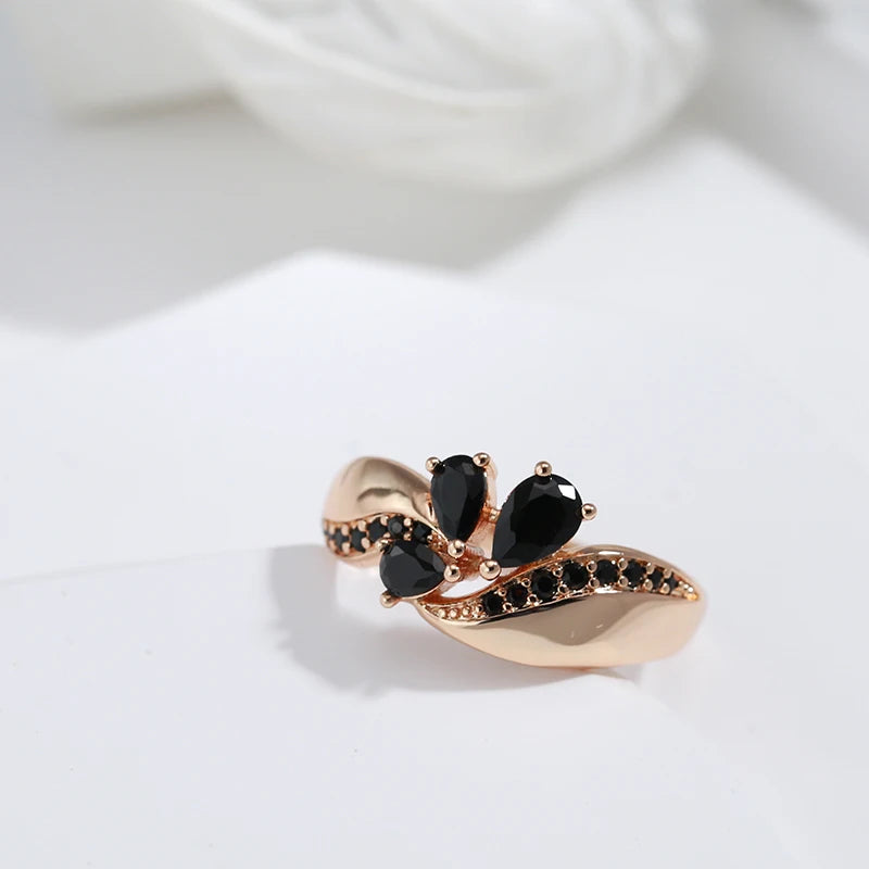 Wbmqda Luxury Elegant Black Natural Zircon Ring For Women 585 Rose Gold Color 2023 Trendy Wedding Party Crystal Flower Jewelry