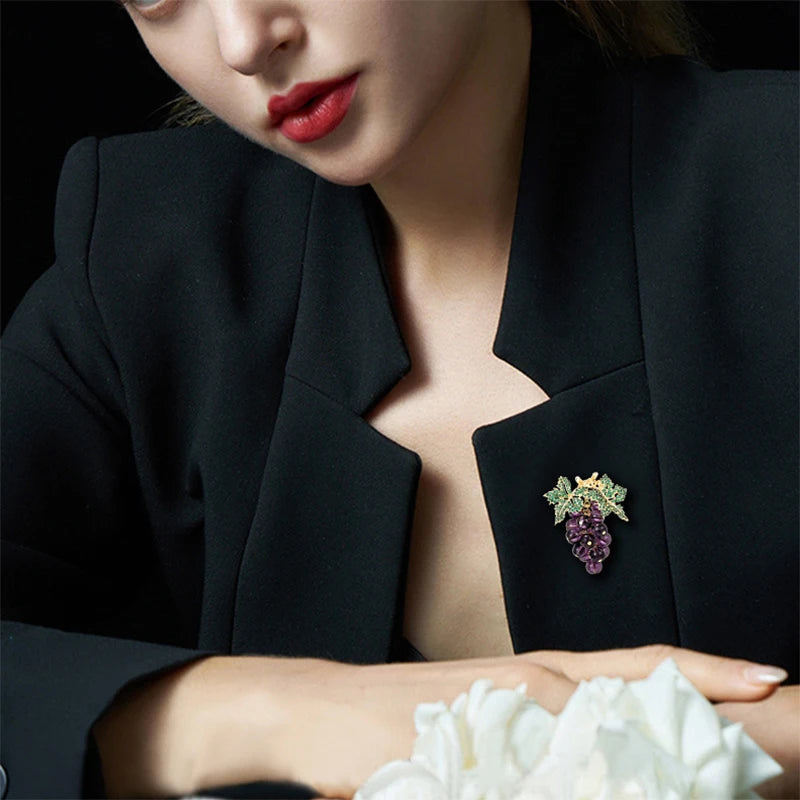 SUYU New Tassel Grape Shaped Brooch With Fashionable Temperament Elegant Fresh Sweet And Exquisite Coat Brooch