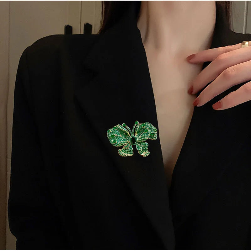 SUYU Stylish Elegant Delicate Green Butterfly Inlaid Cubic Zirconia Brooch Collar Accessories