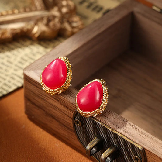 SUYU Geometric Red Stone Medieval Women's Light Luxury Design Vintage Earrings Elegant Temperament Earrings Daily Accessories