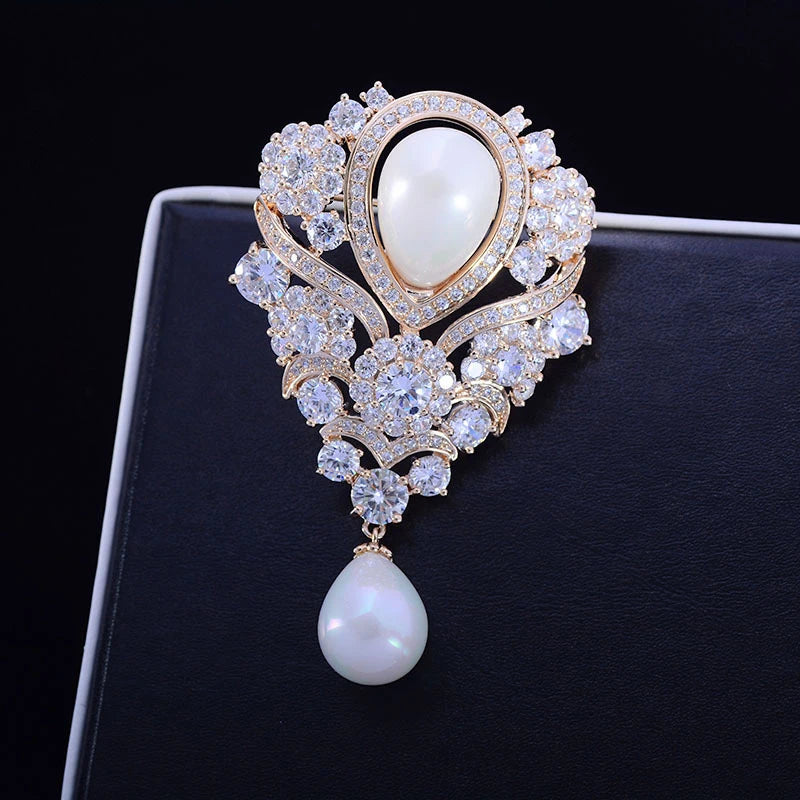 SUYU Droplet Style Brooch Simulation Pearl Coat Dress Accessories