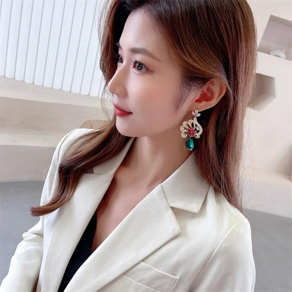 SUYU Ladies Light Luxury Design Elegant Water Droplet Peacock Earrings Fashion Versatile and Unique Design Sense Earrings