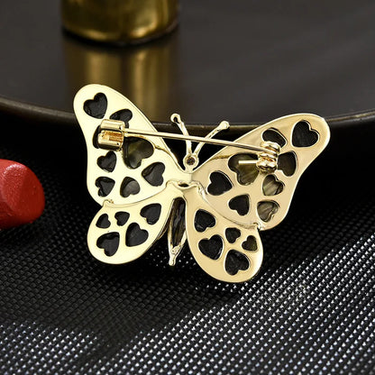 SUYU Winter New Exquisite Butterfly Brooch Women's Luxurious Brooch Fashionable Temperament Classic And Atmospheric Style Coat