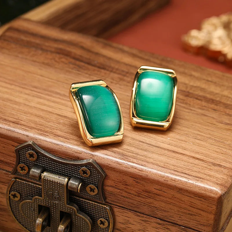 SUYU Geometric Retro Light Luxury Simple Versatile Elegant Style Earrings Green Personalized Women's Earrings