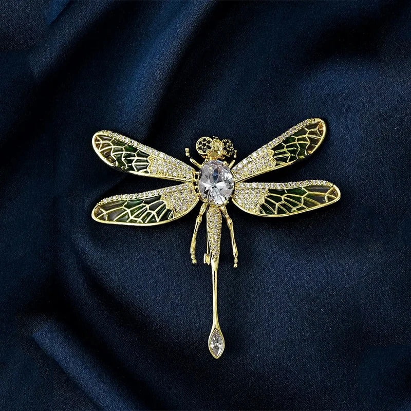 SUYU Elegant Wings Can Shake The Dragonfly Brooch Sports Object Brooch Accessories