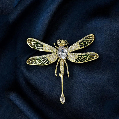 SUYU Elegant Wings Can Shake The Dragonfly Brooch Sports Object Brooch Accessories