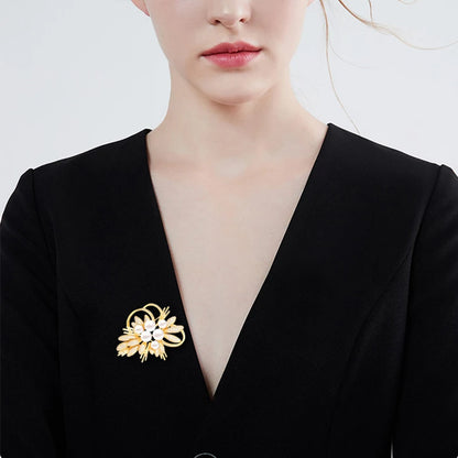 SUYU New Women's Luxury Brooch Fashionable Exquisite And Elegant Flower Simulation Pearl Brooch Suit And Coat Accessories