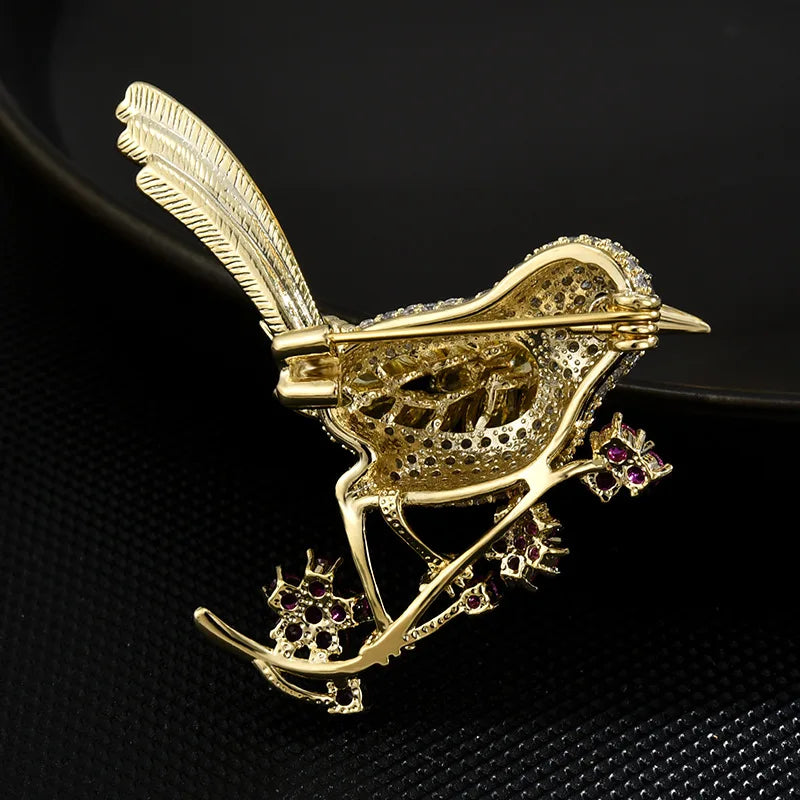 SUYU Intelligent Happy Color Magpie Brooch Inlaid With Cubic Zirconia Design Bird Brooch Fashion Pin