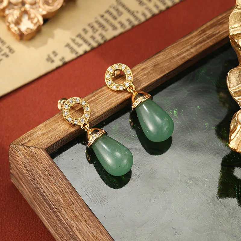 SUYU Jewelry: Retro Style Long Earrings Light Luxury Simple And Generous Niche Fashion Temperament Earrings