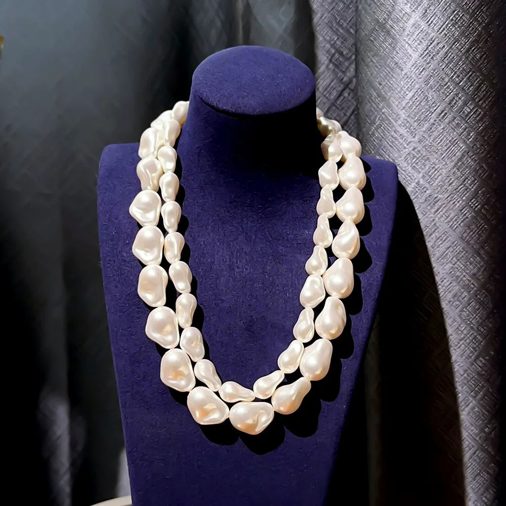 Women's Light Luxury Design Elegant Baroque Imitation Pearl Necklace Versatile and Unique Design Sense Fashion Sweater Chain